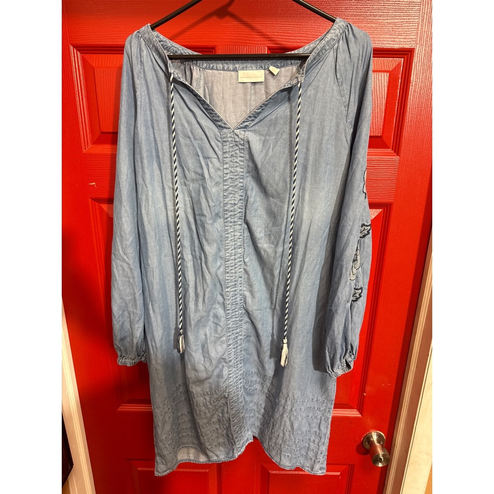New York & Company Denim Chambray Embroidered Boho Shift Dress Light Blue Large